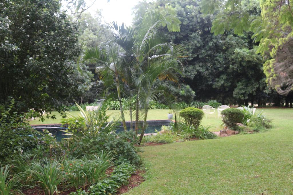 Softwaters Guesthouse Cottages Louis Trichardt Exterior foto